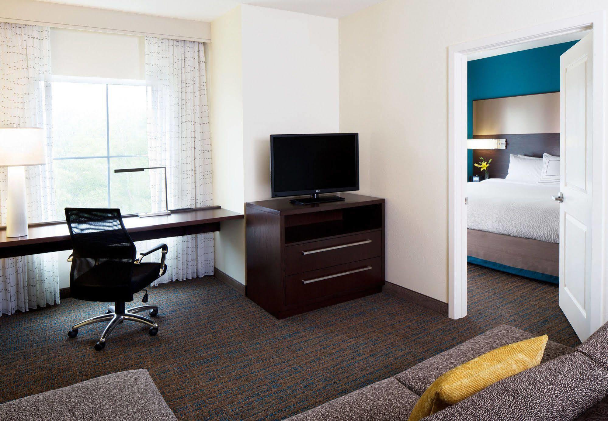 Residence Inn By Marriott Boston Bridgewater Raynham Extérieur photo