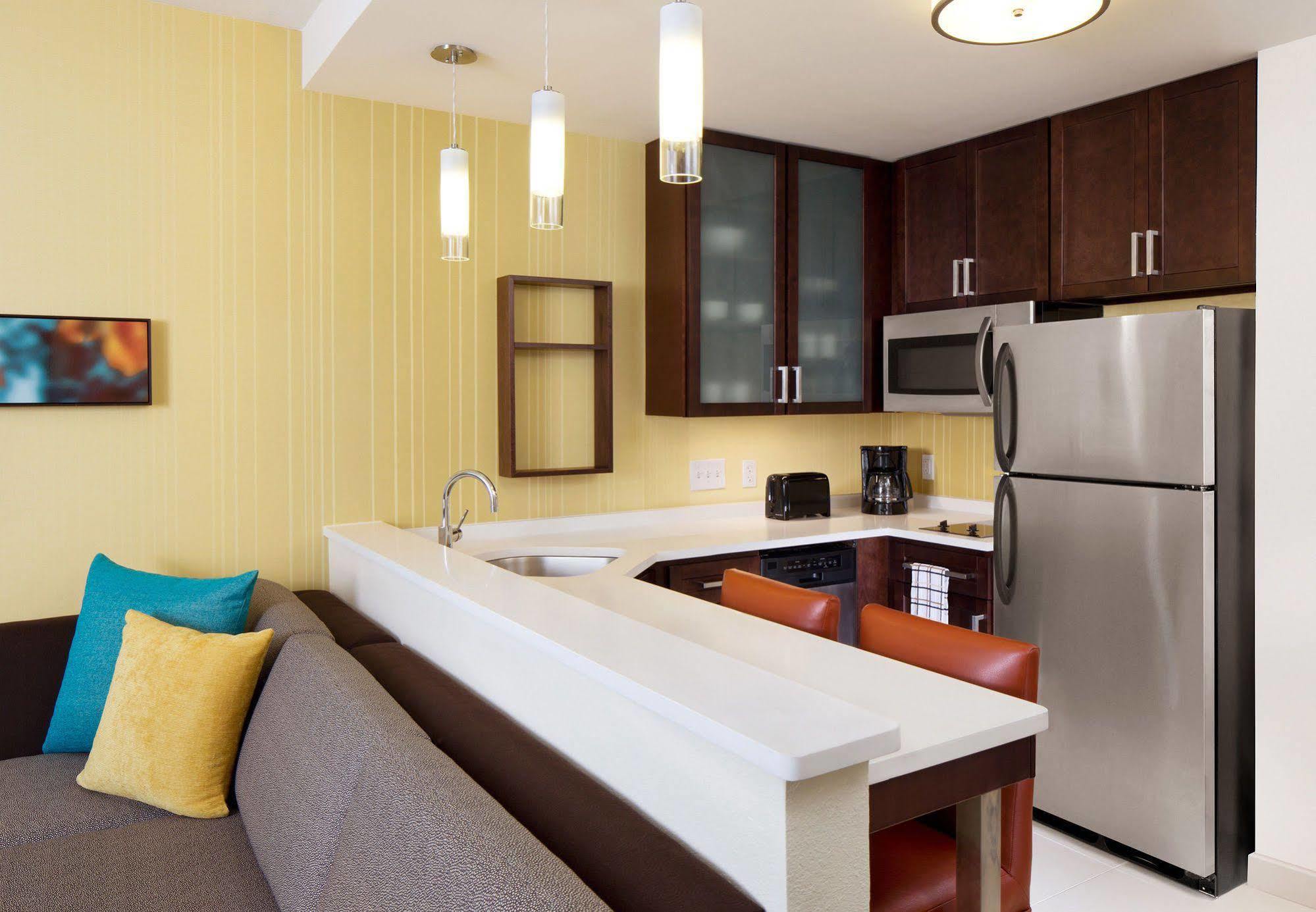 Residence Inn By Marriott Boston Bridgewater Raynham Extérieur photo